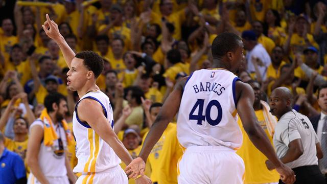 Batı finalinde açılışı Golden State Warriors yaptı