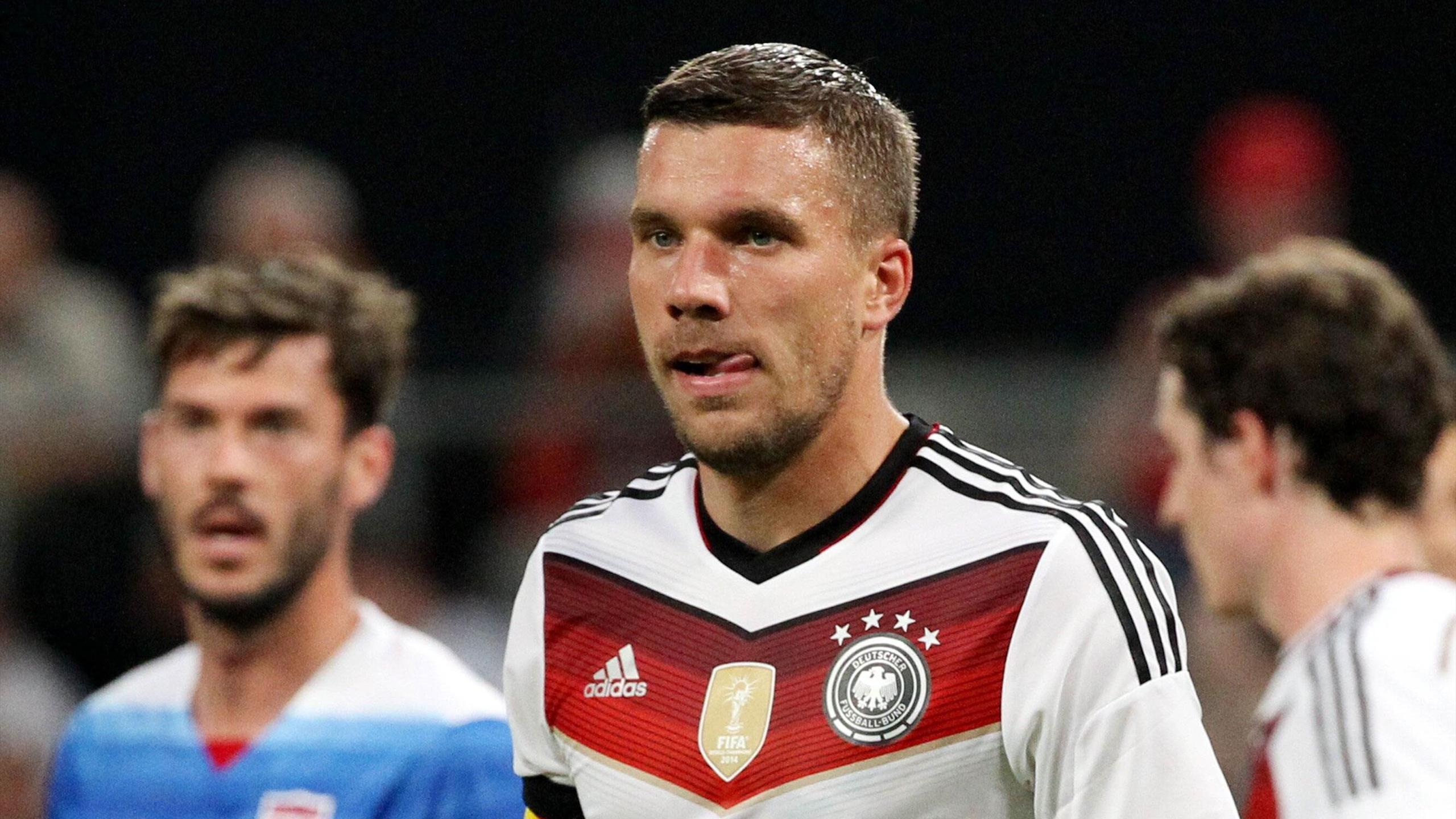 Podolski spielt mit seiner Zukunft Eurosport