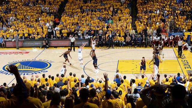 MVP sahnede! Stephen Curry Warriors'ı uçurdu