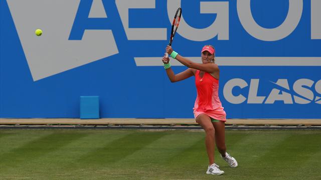 Kristina Mladenovic élimine Simona Halep, 3e mondiale, pour rejoindre les demi-finales