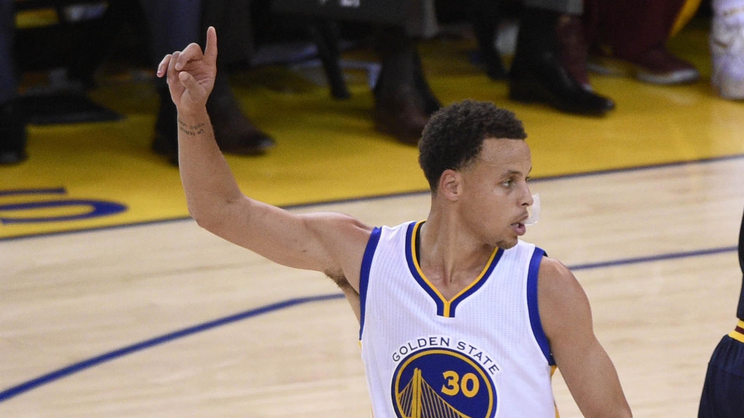 WATCH MVP Steph Curry throws down impressive dunk at his own summer