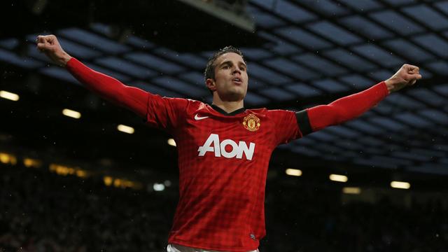İlhan Ekşioğlu: Robin van Persie transferinde hiçbir sorun yok!