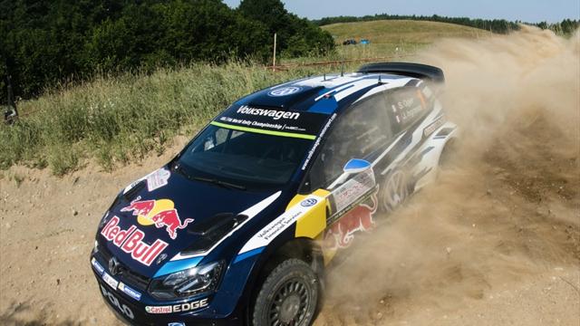 Latvala prende il largo, fuori Meeke, Ostberg sul podio