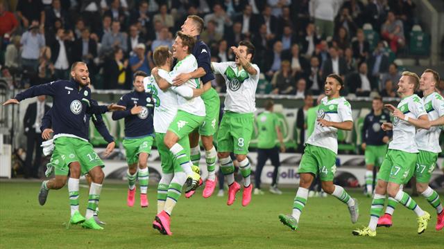 Bendtner stars as Wolfsburg beat Bayern on penalties