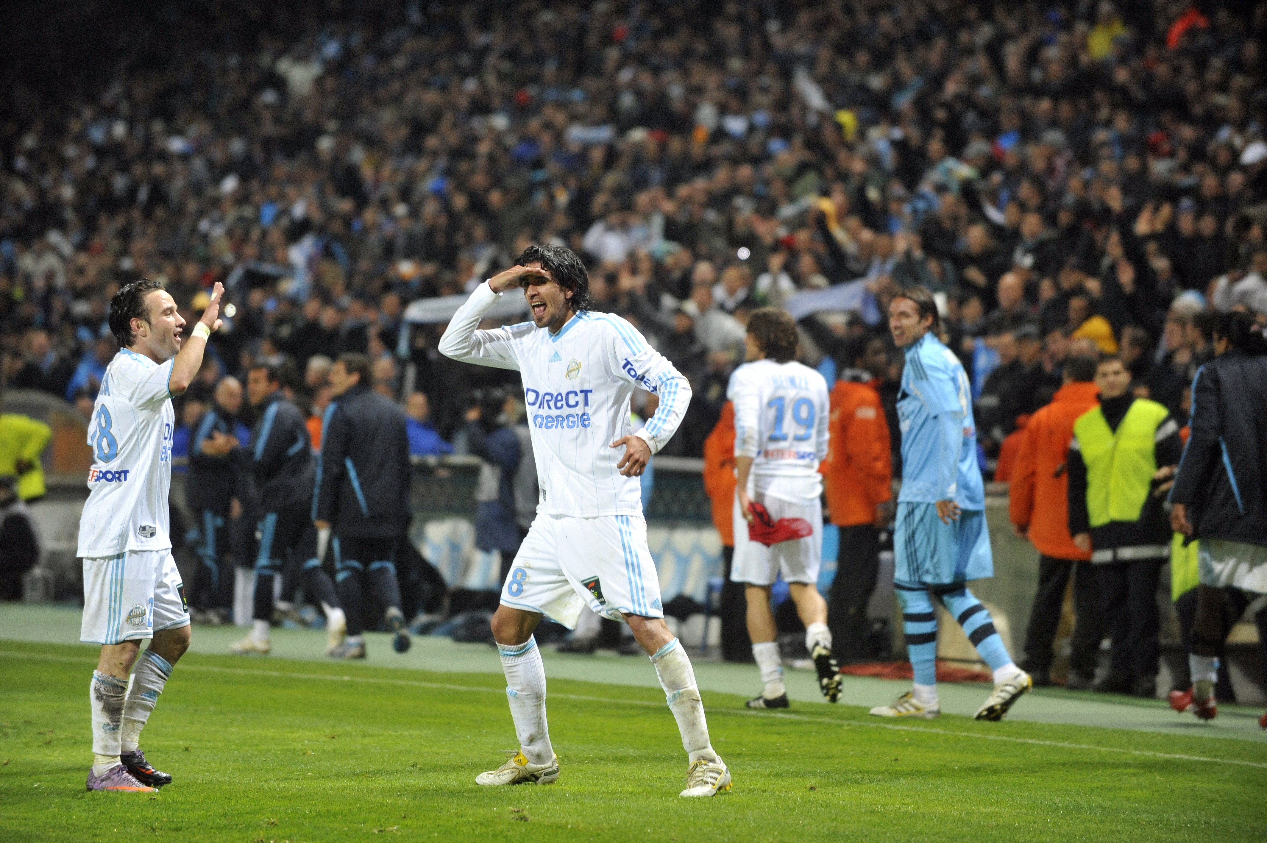 Le Comandante Lucho Gonzalez célèbre le titre de champion de France de l'OM en 2010