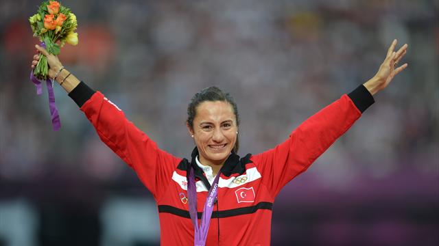 Aslı Çakır Alptekin'e rekor ceza!