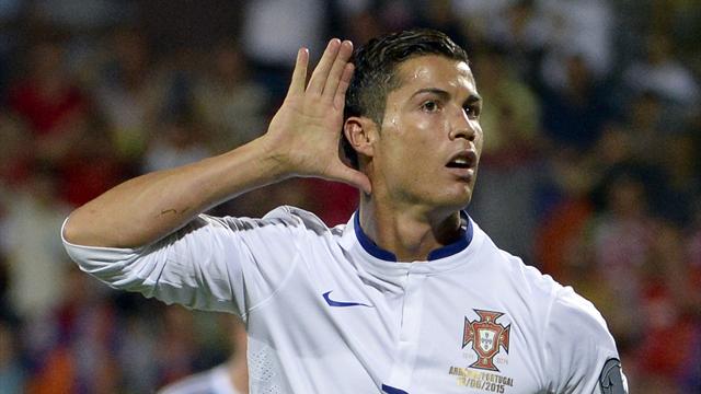 Dis papa, pourquoi on est pour le Portugal ?