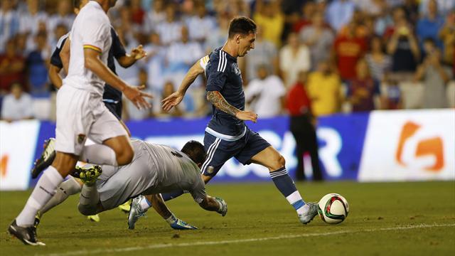 Argentina-Bolivia: Dobletes por doquier y debut goleador de Correa (7-0)