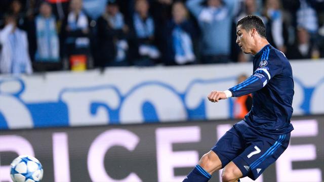 Ronaldo tarihe geçti
