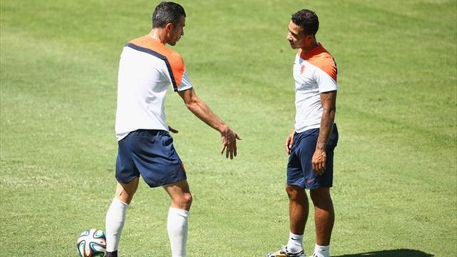 Depay'dan van Persie'ye: 'Hey yedek'