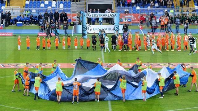 Se un villaggio da 750 abitanti si gioca la Serie A: ecco il Termalica Nieciecza, Chievo polacco