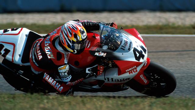 Parte ultimo e vince al Mugello: a 42 anni Noriyuki Haga corre ancora come un ragazzino