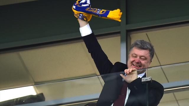 Порошенко Расистский скандал на матче Динамо – Челси – это провокация России