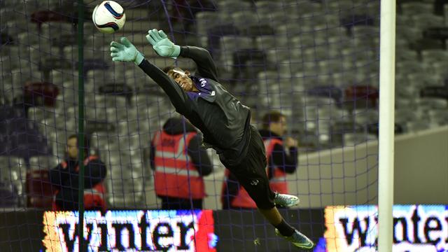 Alban Lafont, 16 ans et 10 mois, plus jeune gardien titulaire de l'histoire de L1