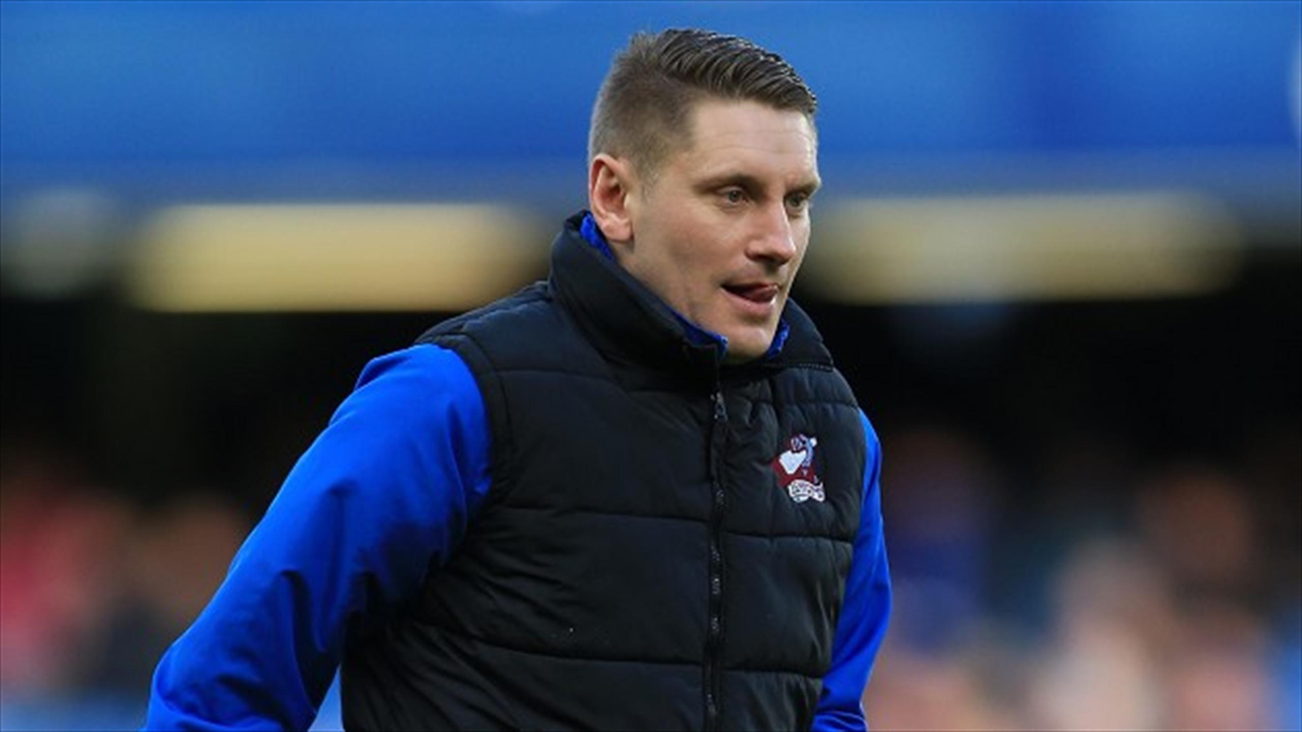 Andy Dawson and Nick Daws lead Scunthorpe to second straight victory Eurosport