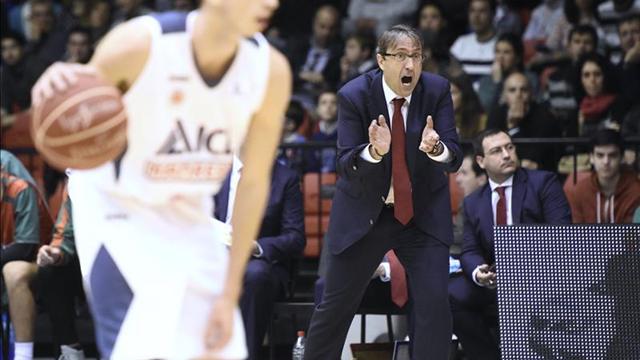 Casimiro dice que su primer año en Sevilla "pasó rápido", con lo que "fue bien"