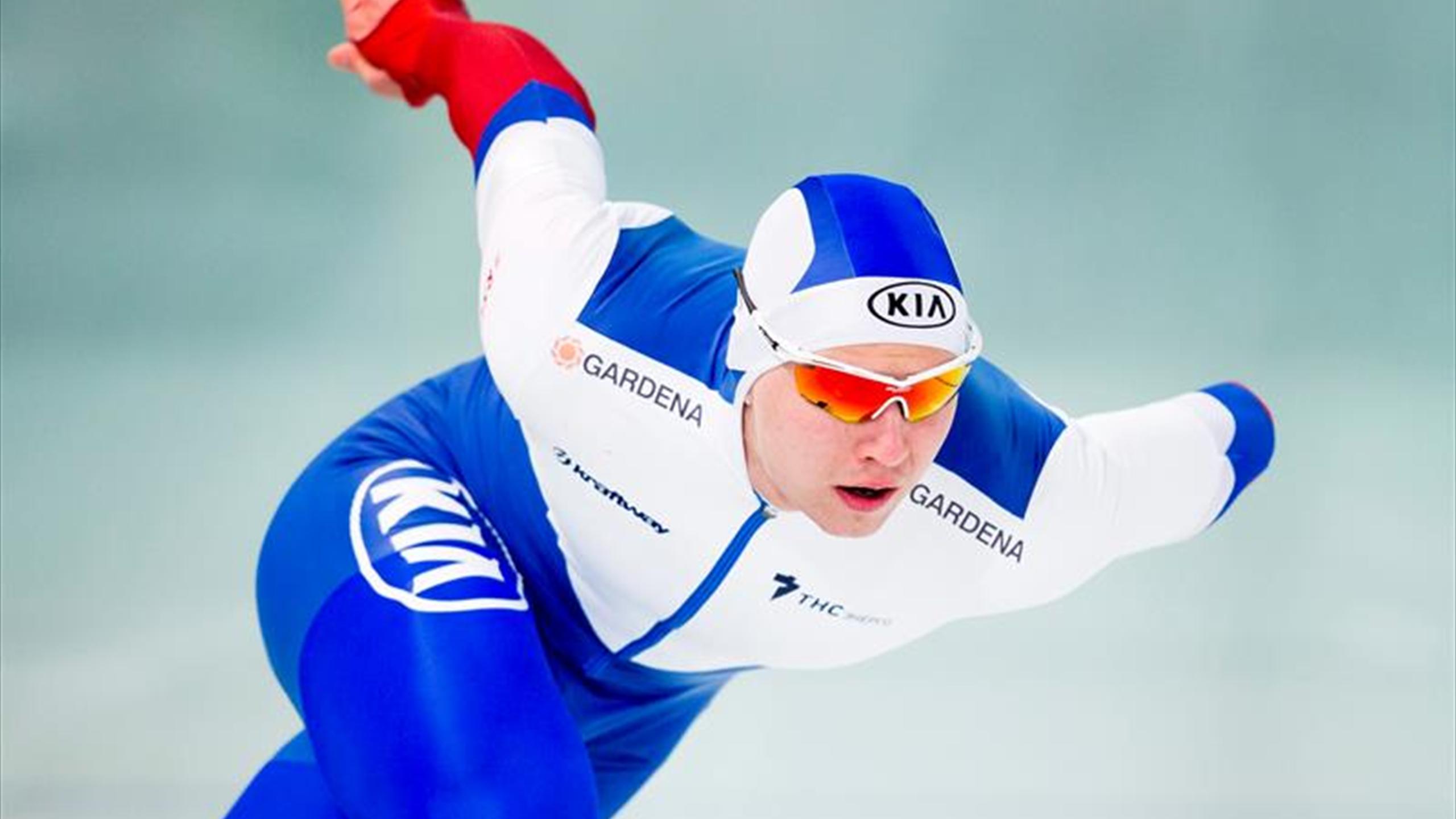 Спортсмен павлов. Павел Кулижников конькобежец Мончегорск. Кулижников Илья Сергеевич. Конькобежцы Германия. Забеги на дистанции Павел Кулижников.