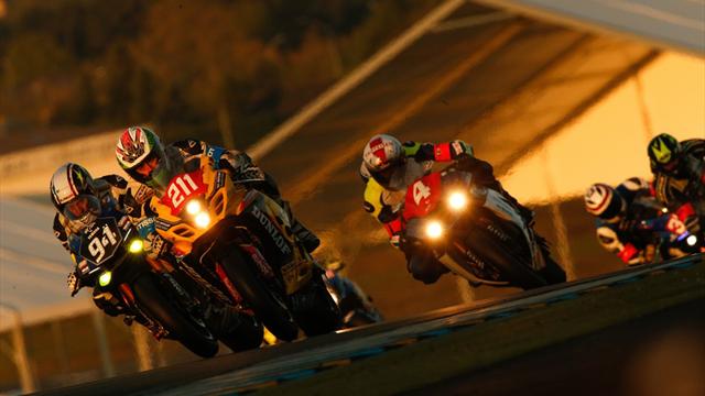 Testar os limites da resistência em motos ou bicicletas