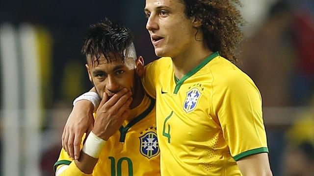 Dunga calls up Brazil-based pair to replace Neymar and Luiz