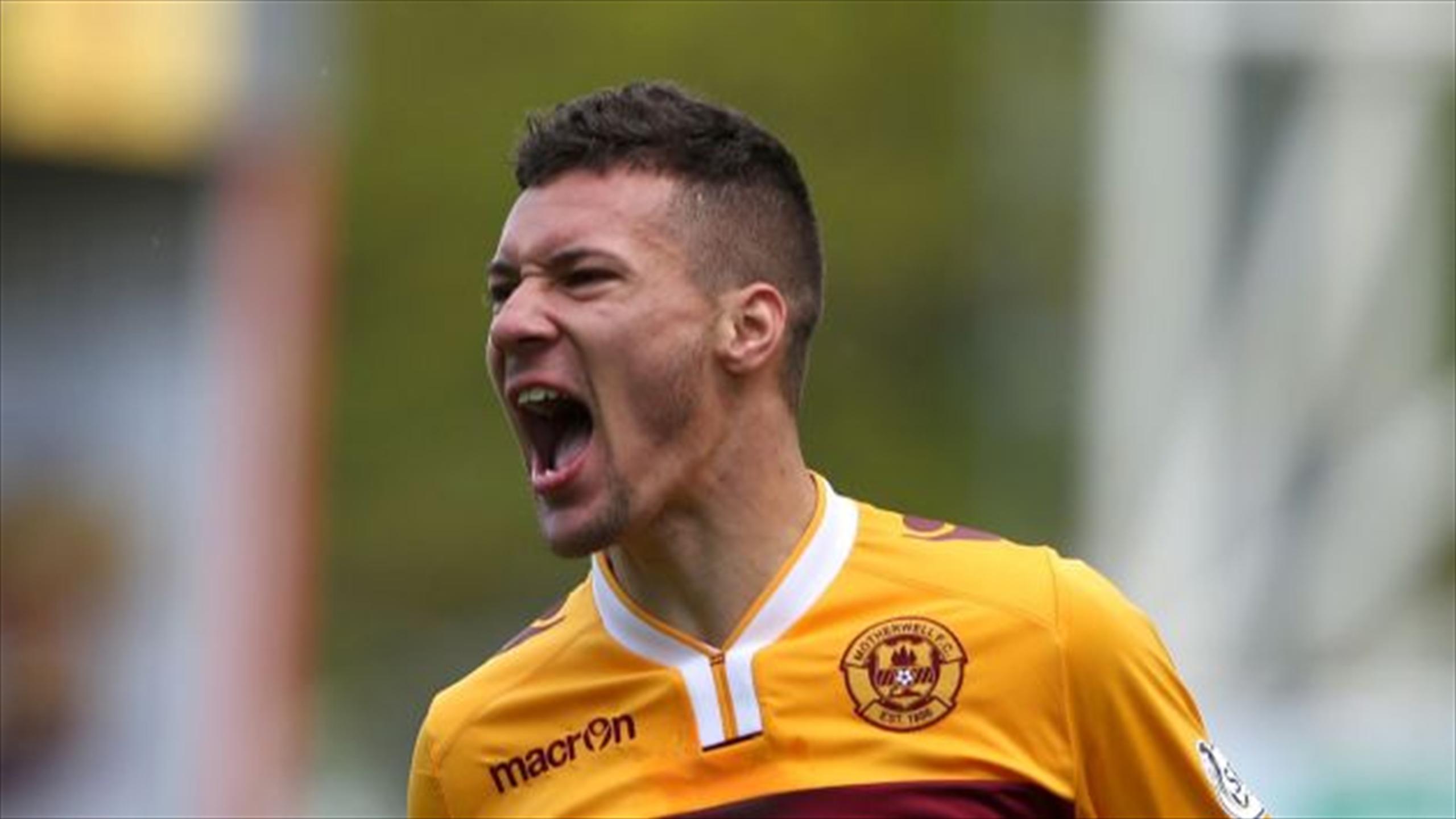 Marvin Johnson late strike gives Motherwell victory over Inverness