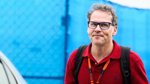 Villeneuve : "Les pilotes devraient la boucler"