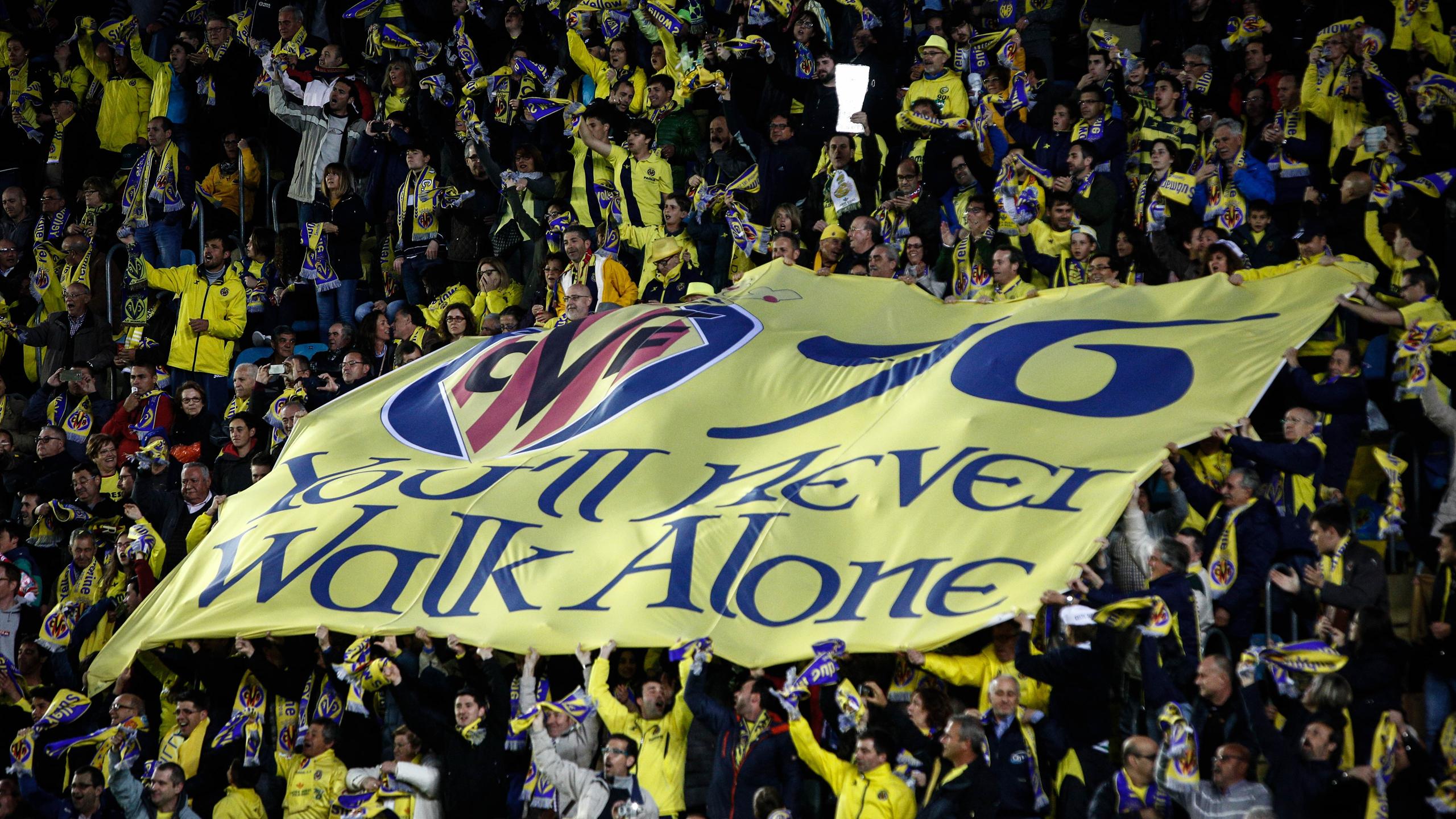 Les supporters de Villarreal ont rendu hommage aux fans de Liverpool