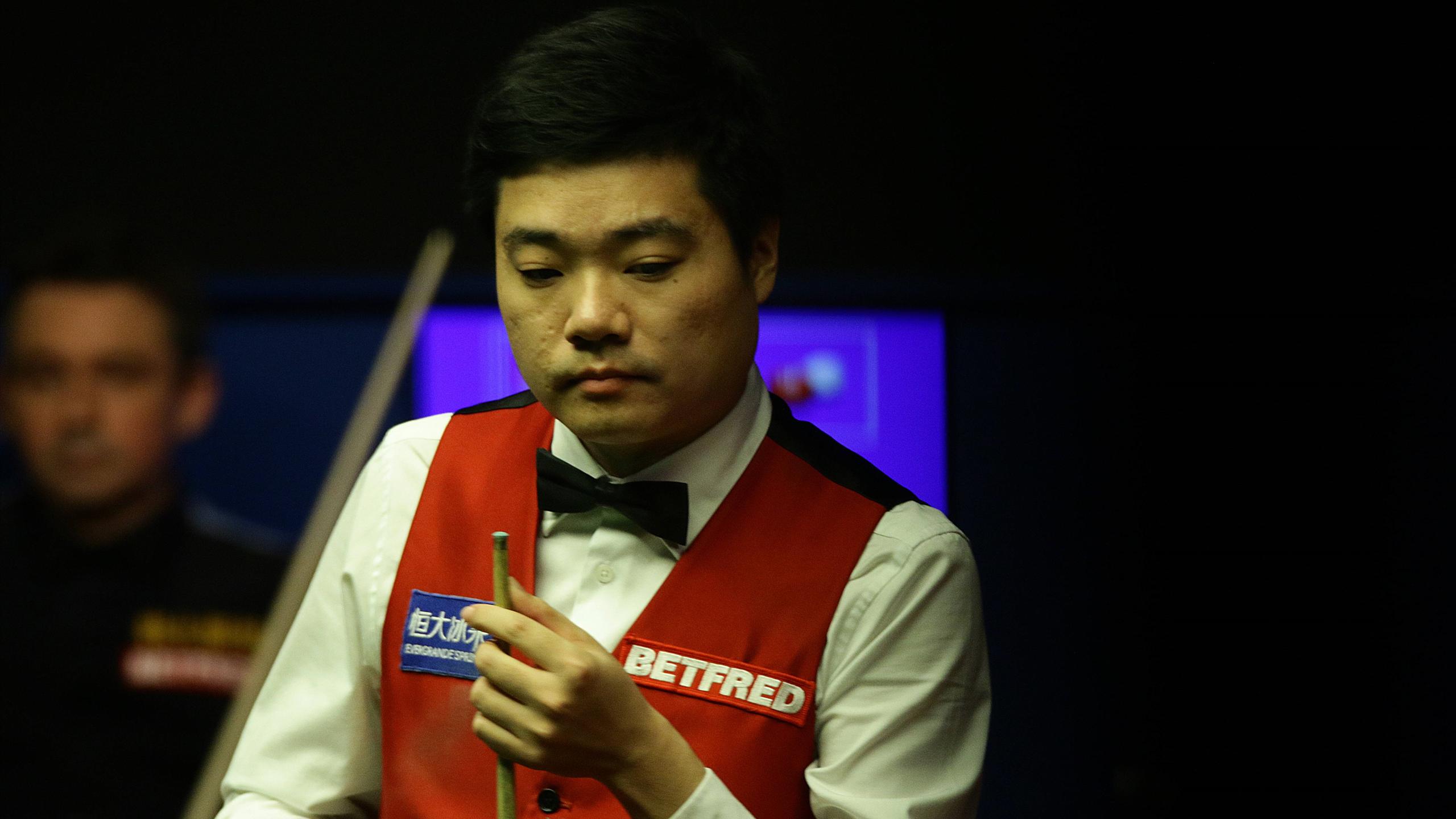 World Open Shaun Murphy, Mark Selby und Ding Junhui mit Auftaktsiegen