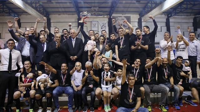 Beşiktaş Mogaz şampiyonluk geleneğini bozmadı