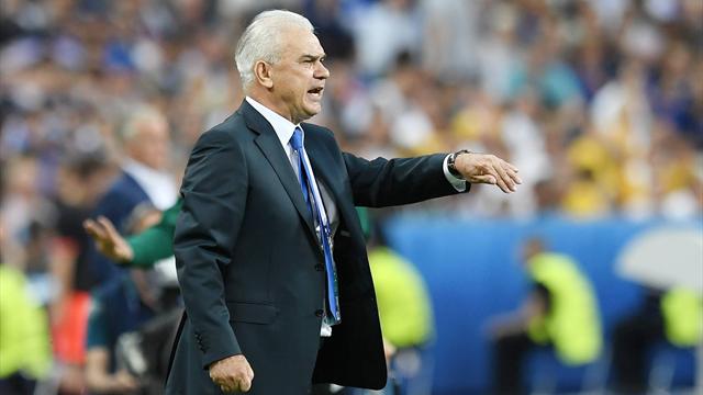 Iordanescu to step down as Romania coach