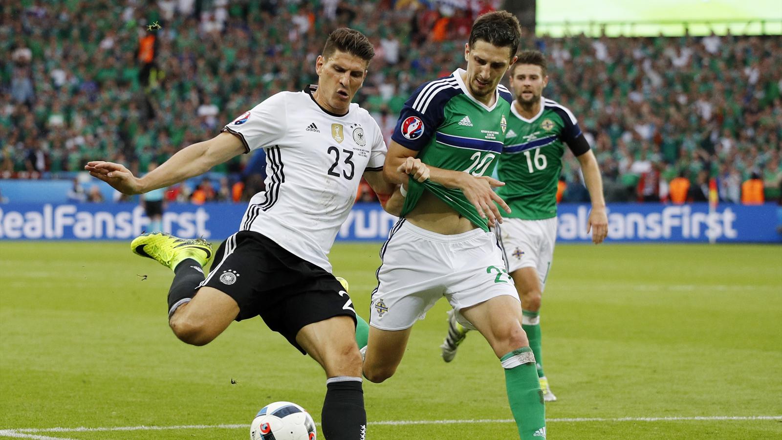 L'Irlande du Nord qualifiée pour les huitièmes Euro 2016 Football