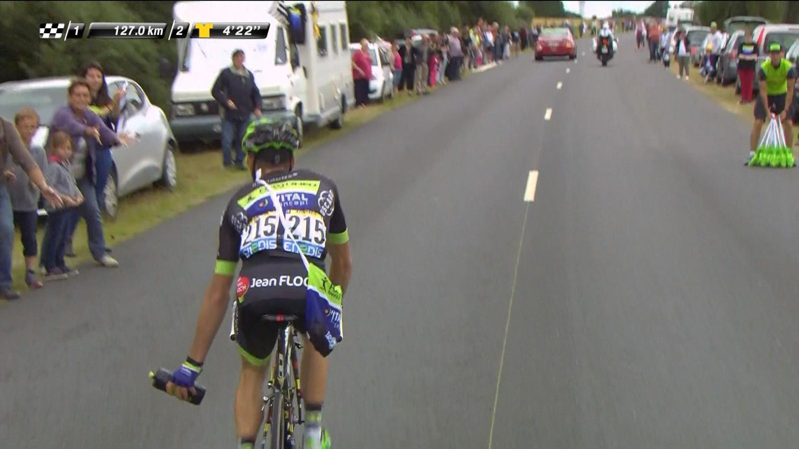 VIDEO Tour de France Armindo Fonseca throws water bottle to fans