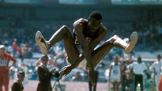 Der größte Flug aller Zeiten? Beamon springt 8,90 Meter Der größte Flug aller Zeiten? Beamon springt 8,90 Meter