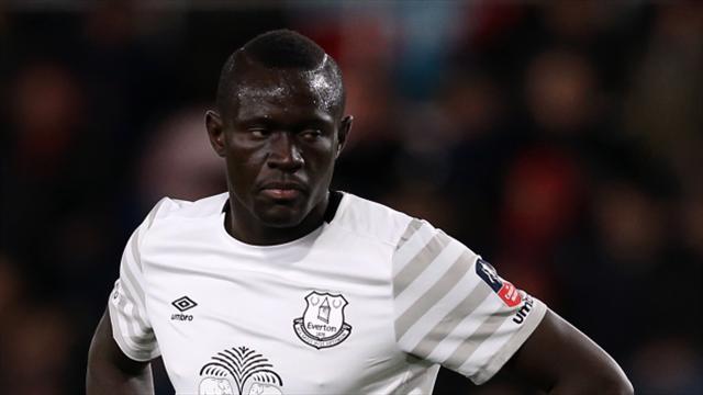 Niasse geri dönüyor