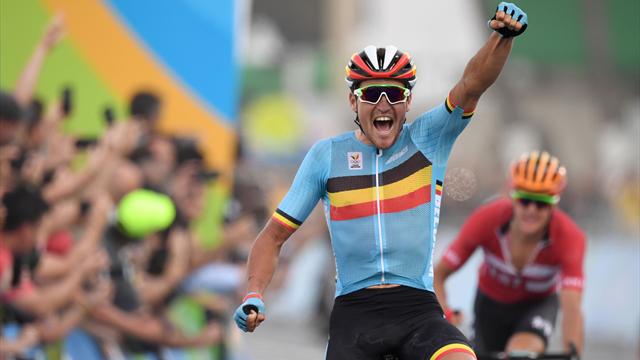 Van Avermaet l'a fait, Alaphilippe est passé près