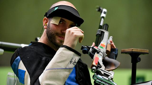 Italy's Campriani takes gold in 10m air rifle
