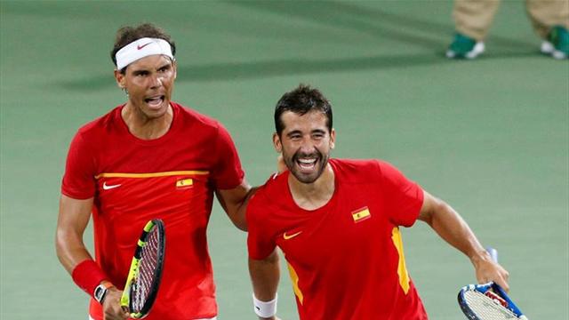 Rafael Nadal aura une médaille : il est en finale du double messieurs