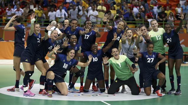 Retard de 7 buts, égalisation sur le gong : l'incroyable remontada des Bleues