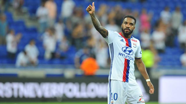 Depuis 25 ans, personne n'a fait mieux que Lacazette... pas même Ibra