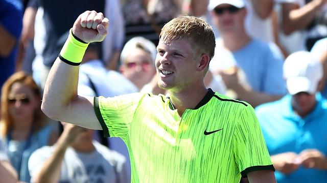 Edmund sort Isner pour rejoindre Djokovic en huitième