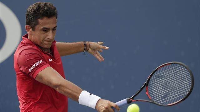 ATP Metz, Nicolás Almagro-Julien Benneteau: Punto de inflexión (7-6 (3) y 7-5)