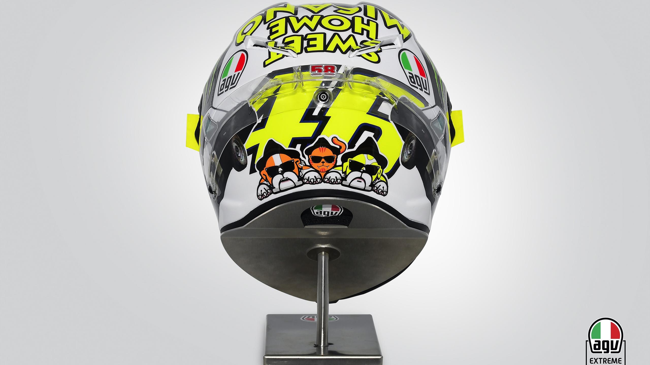 Valentino Rossi svela il casco speciale per Misano: versione \