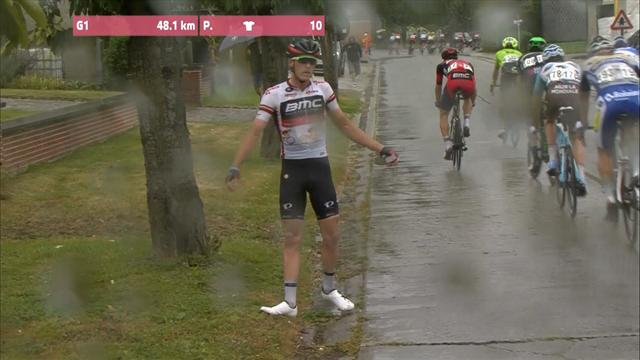 Eneco Tour: Caída de Rohan Dennis, que le privó de ganar la carrera Eneco Tour: Caída de Rohan Dennis, que le privó de ganar la carrera