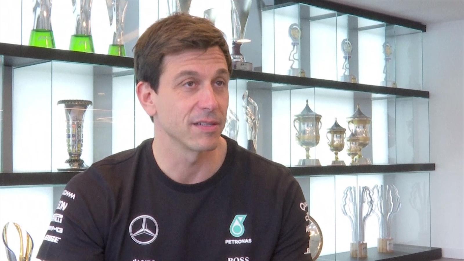 video-mercedes-f1-staff-pop-champagne-after-winning-contructors