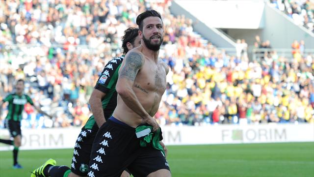Il Crotone sogna, il Sassuolo lo beffa nel finale: 2-1 in rimonta