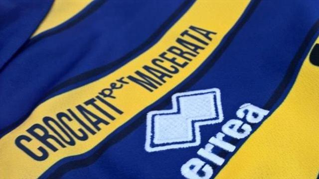 "Crociati per Macerata": la maglia speciale del Parma per i terremotati