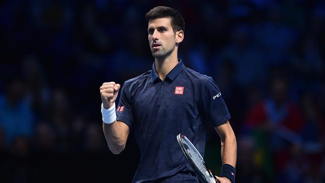Invaincu avant les demies, Djokovic remet la pression sur Murray