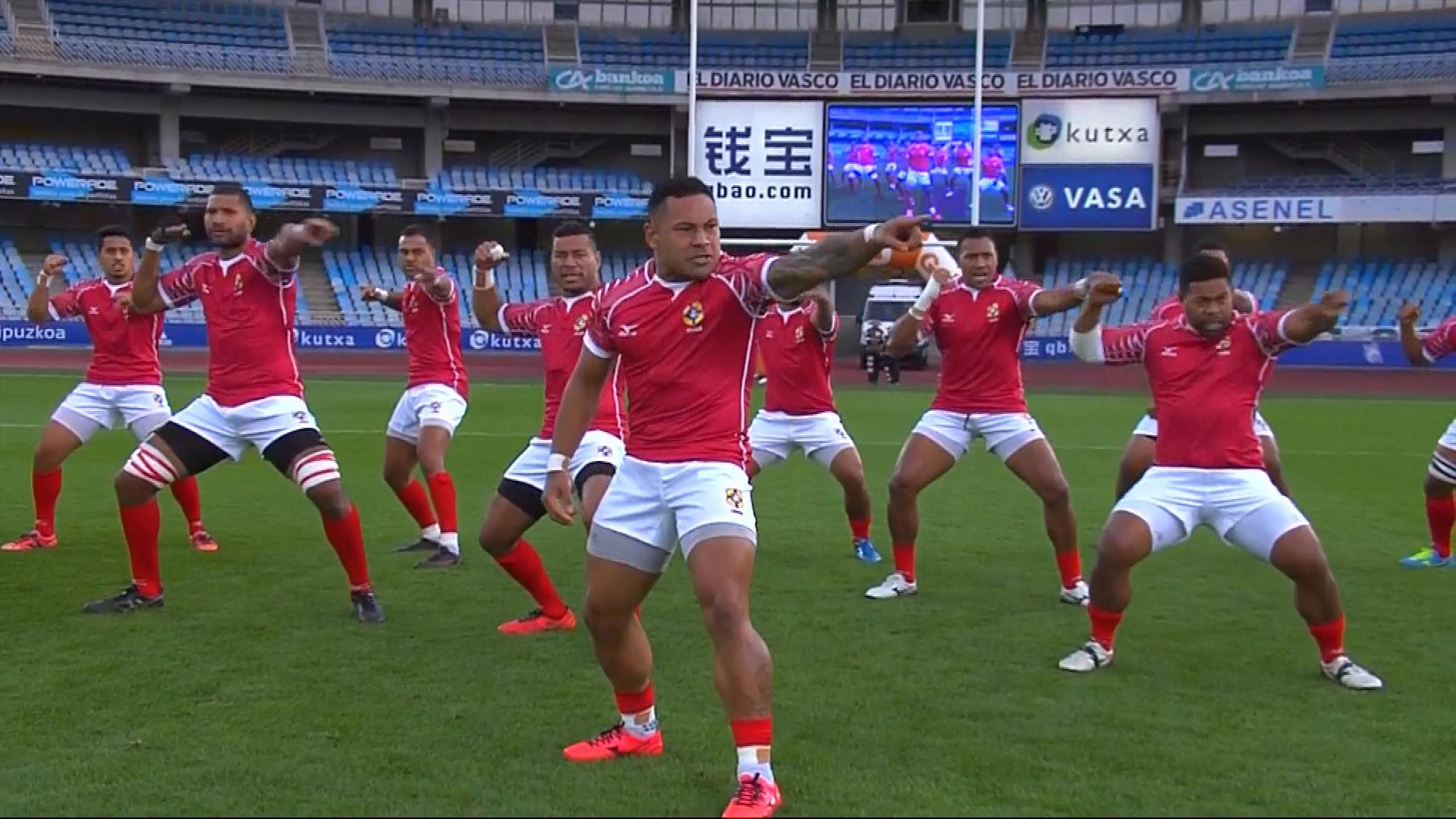 Rugby Tonga tanzt furchteinflößenden Haka gegen die USA Rugby Video