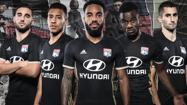 L’Olympique Lyonnais dévoile un maillot noir pour les matchs de Coupe