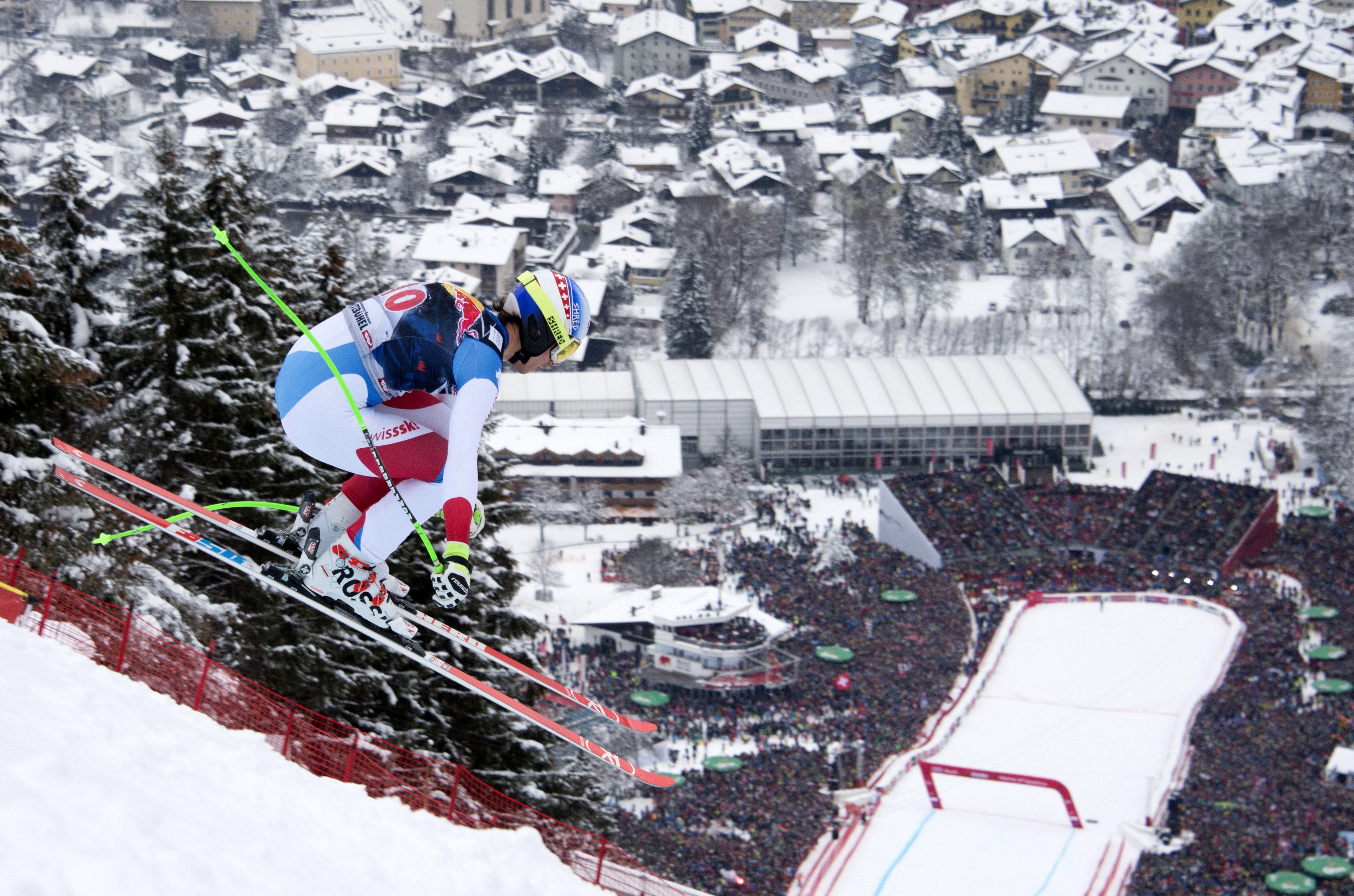 Carlo Janka dévalant la Streif de Kitzbuhel.