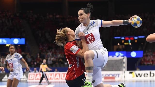 La Roumanie, l'Espagne et un groupe aisé pour les Bleues
